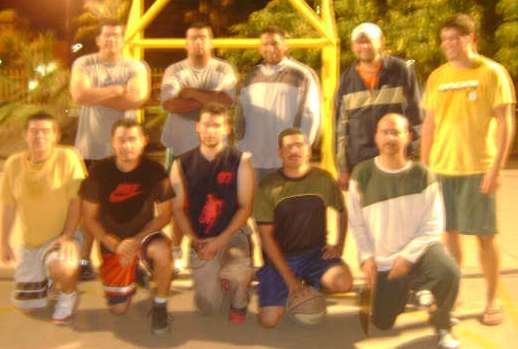 seleccion-basquet Loreto, BCS.- La Seleccion de Basquetbol de Loreto, se prepara para el torneo estatal, que se realizara aqui, el mes proximo.(Foto Aristides Ilianov)