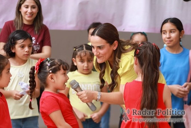 Clausuran con muestra artística los cursos de verano del Centro Municipal de las Artes de La Paz