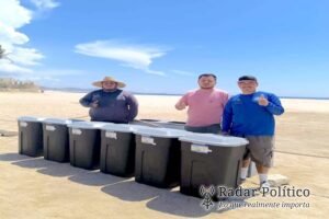 Zofemat Los Cabos, instala recipientes para residuos en playa Costa Azul y realiza limpieza en El Tule