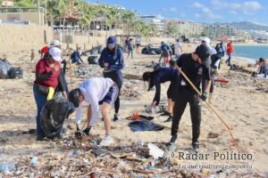 Disminuye 80% el arrastre de residuos a playas de Cabo San Lucas tras lluvias de Marie