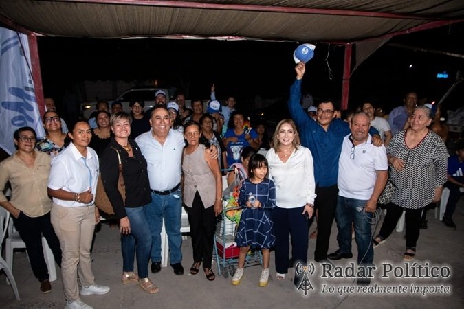 Azucena Meza y Pancho Pelayo, Ponen sobre la mesa las necesidades de La Paz