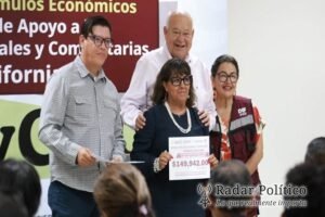 Entrega Gobernador recursos del PACMyC a 31 creadores; preservan tradiciones y raíces sudcalifornianas