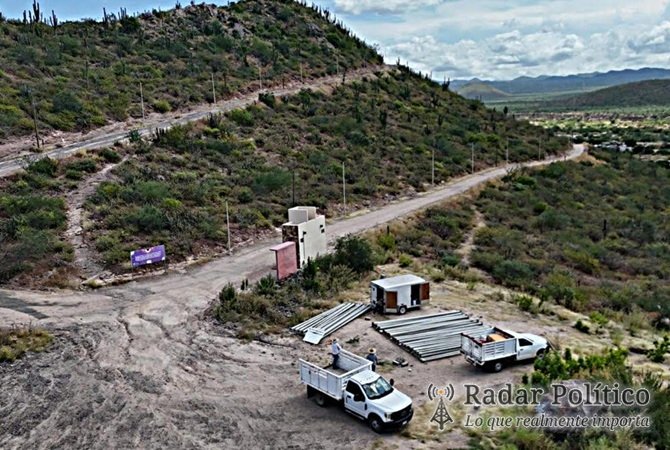 DIGO / ALUMBRANDO EL CERRO