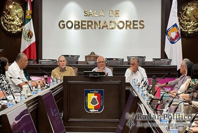 Acuerdan acciones para una entrega-recepción ordenada y transparente en la Oficina del Ejecutivo