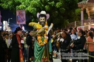 Realizan tradicional recorrido marítimo en honor a San Lucas Evangelista, patrono de Cabo San Lucas