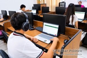 Presentan estudiantes y docentes de BCS examen internacional de inglés
