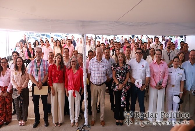 Conmemora Víctor Castro lucha contra el cáncer de mama y destaca acciones para su detección temprana en BCS