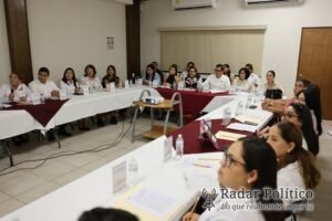 Aprueba Consejo Estatal de Adopciones certificados para familias adoptivas